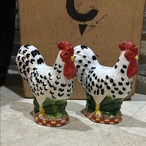 set of vintage ceramic rooster and hen salt and pepper shakers
